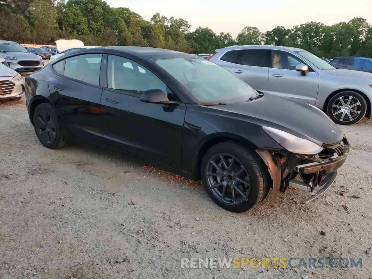 4 Фотография поврежденного автомобиля 5YJ3E1EA9NF369969 TESLA MODEL 3 2022