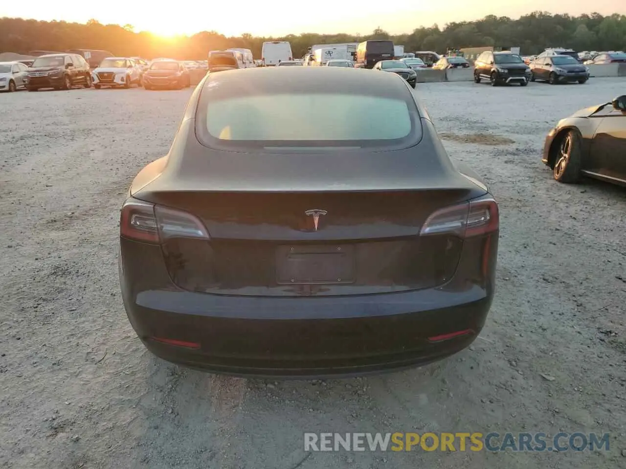 6 Фотография поврежденного автомобиля 5YJ3E1EA9NF369969 TESLA MODEL 3 2022