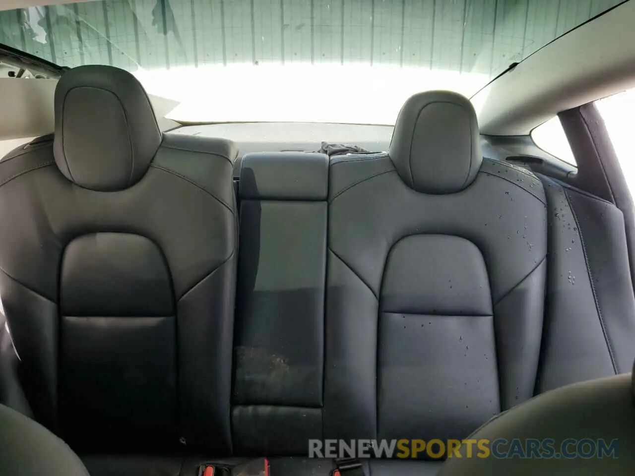 10 Фотография поврежденного автомобиля 5YJ3E1EA9NF370006 TESLA MODEL 3 2022