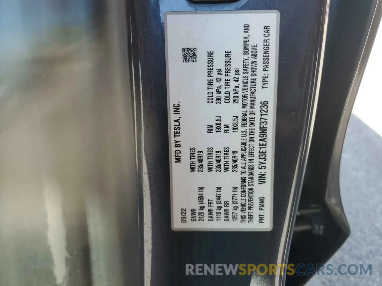 12 Photograph of a damaged car 5YJ3E1EA9NF371236 TESLA MODEL 3 2022