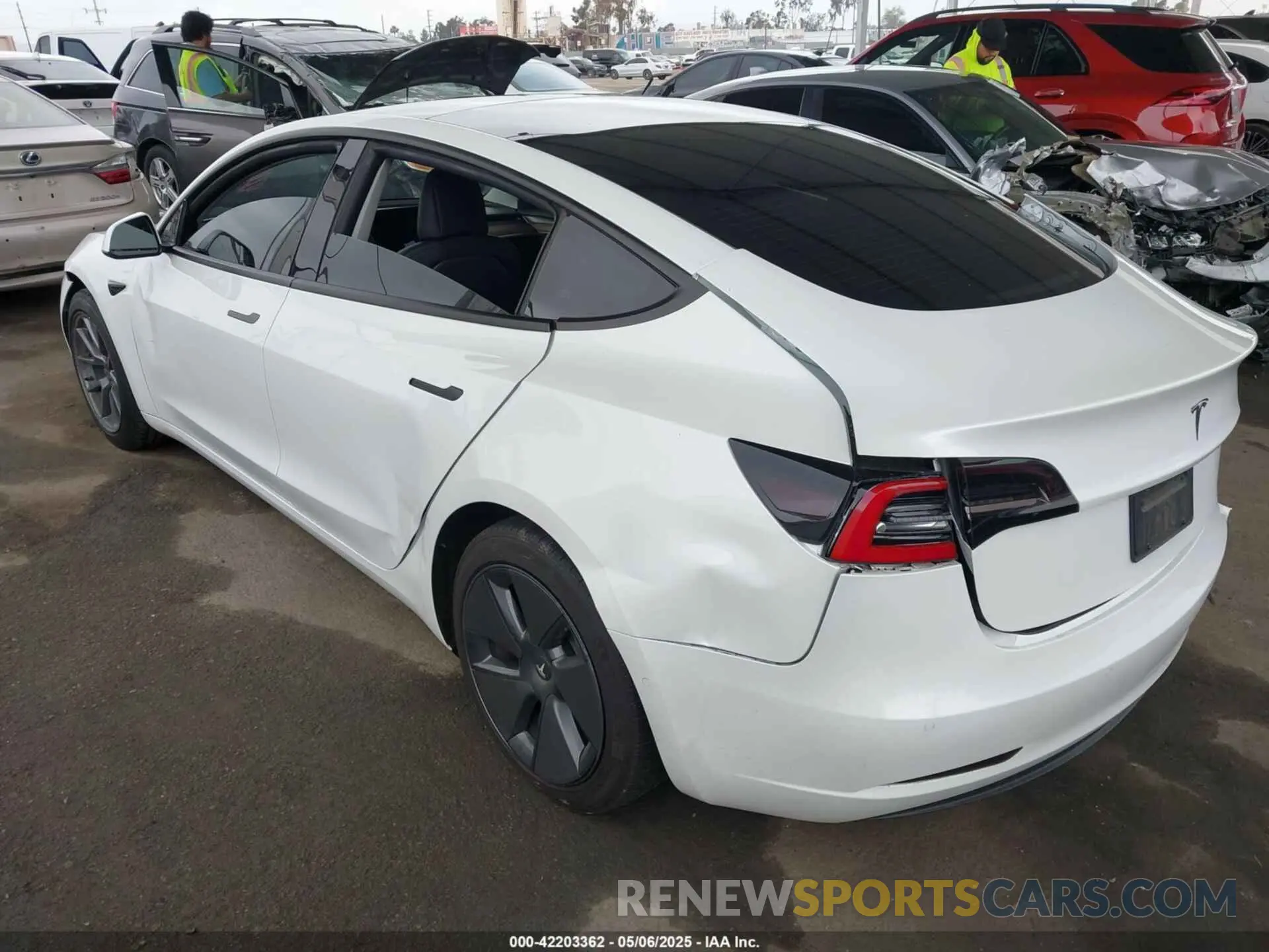 3 Фотография поврежденного автомобиля 5YJ3E1EAXNF117101 TESLA MODEL 3 2022