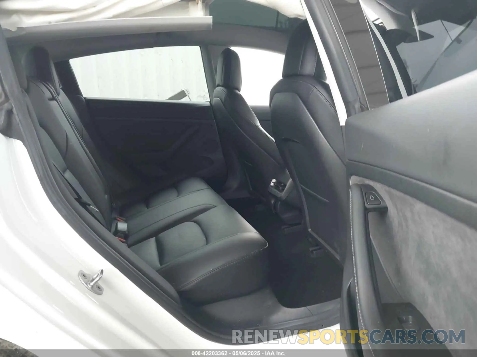 8 Фотография поврежденного автомобиля 5YJ3E1EAXNF117101 TESLA MODEL 3 2022