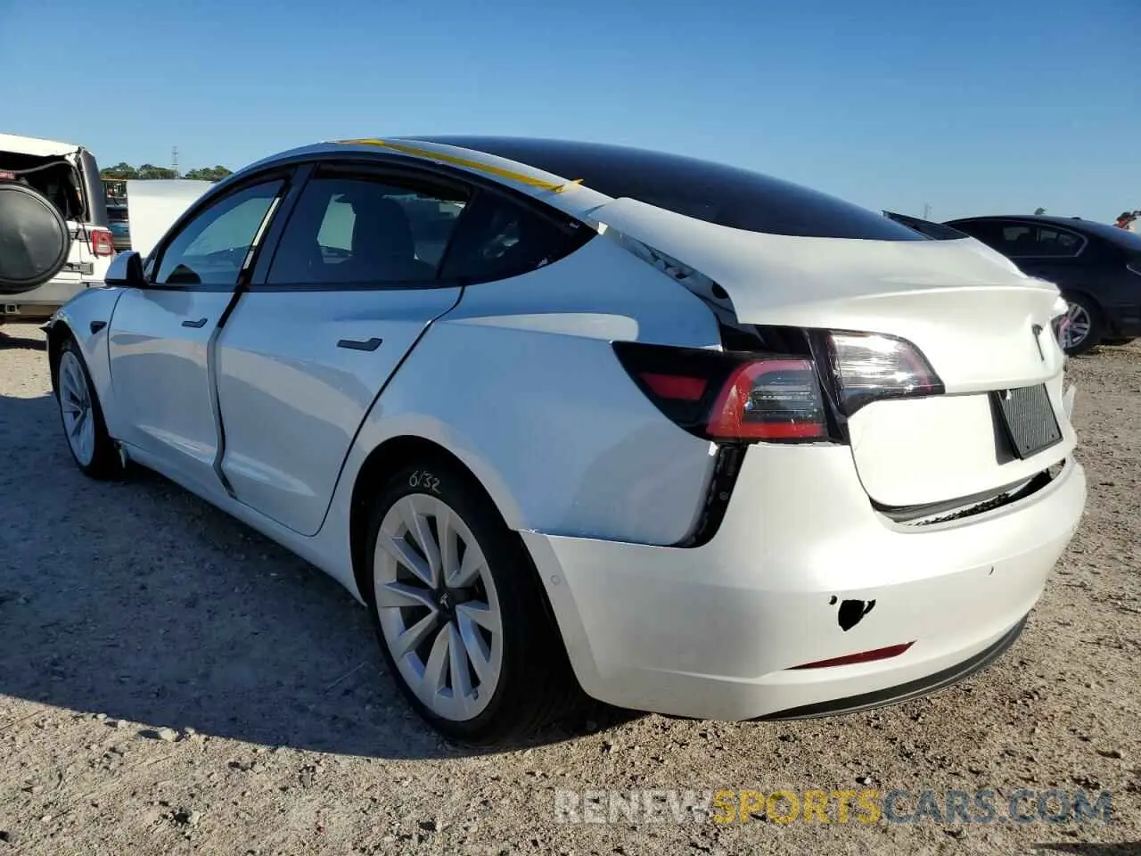 3 Photograph of a damaged car 5YJ3E1EAXNF143861 TESLA MODEL 3 2022