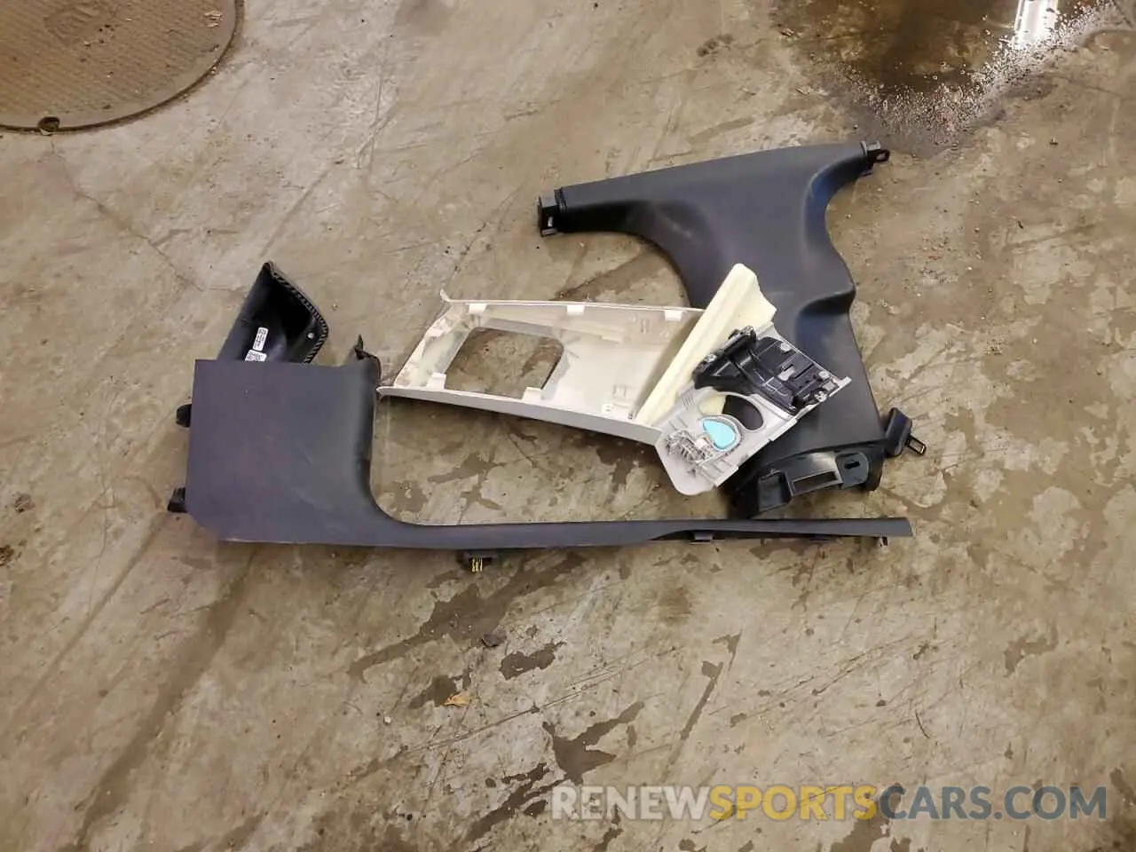 14 Photograph of a damaged car 5YJ3E1EAXNF313989 TESLA MODEL 3 2022