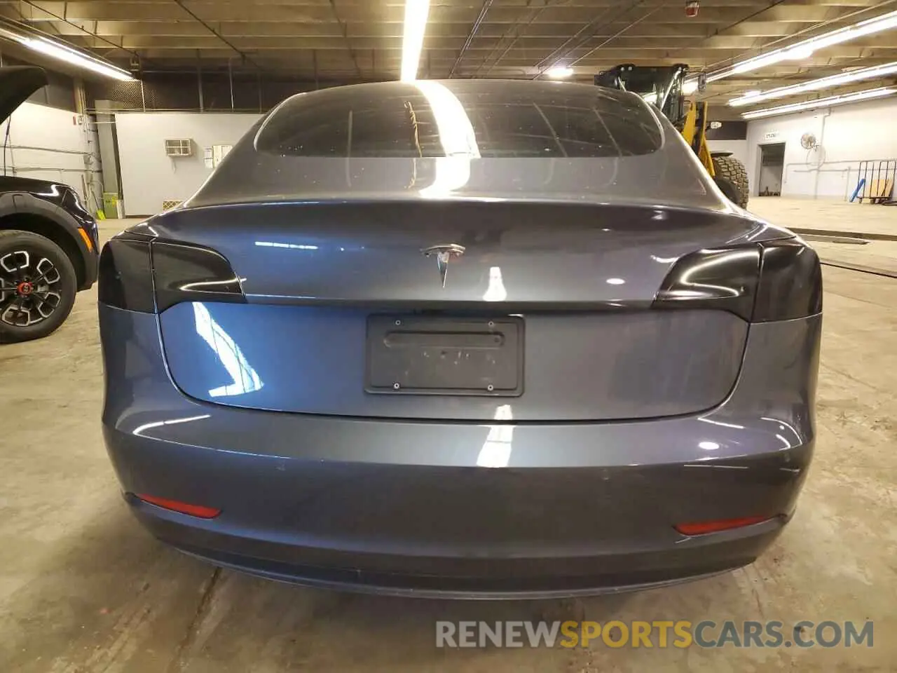 6 Photograph of a damaged car 5YJ3E1EAXNF313989 TESLA MODEL 3 2022
