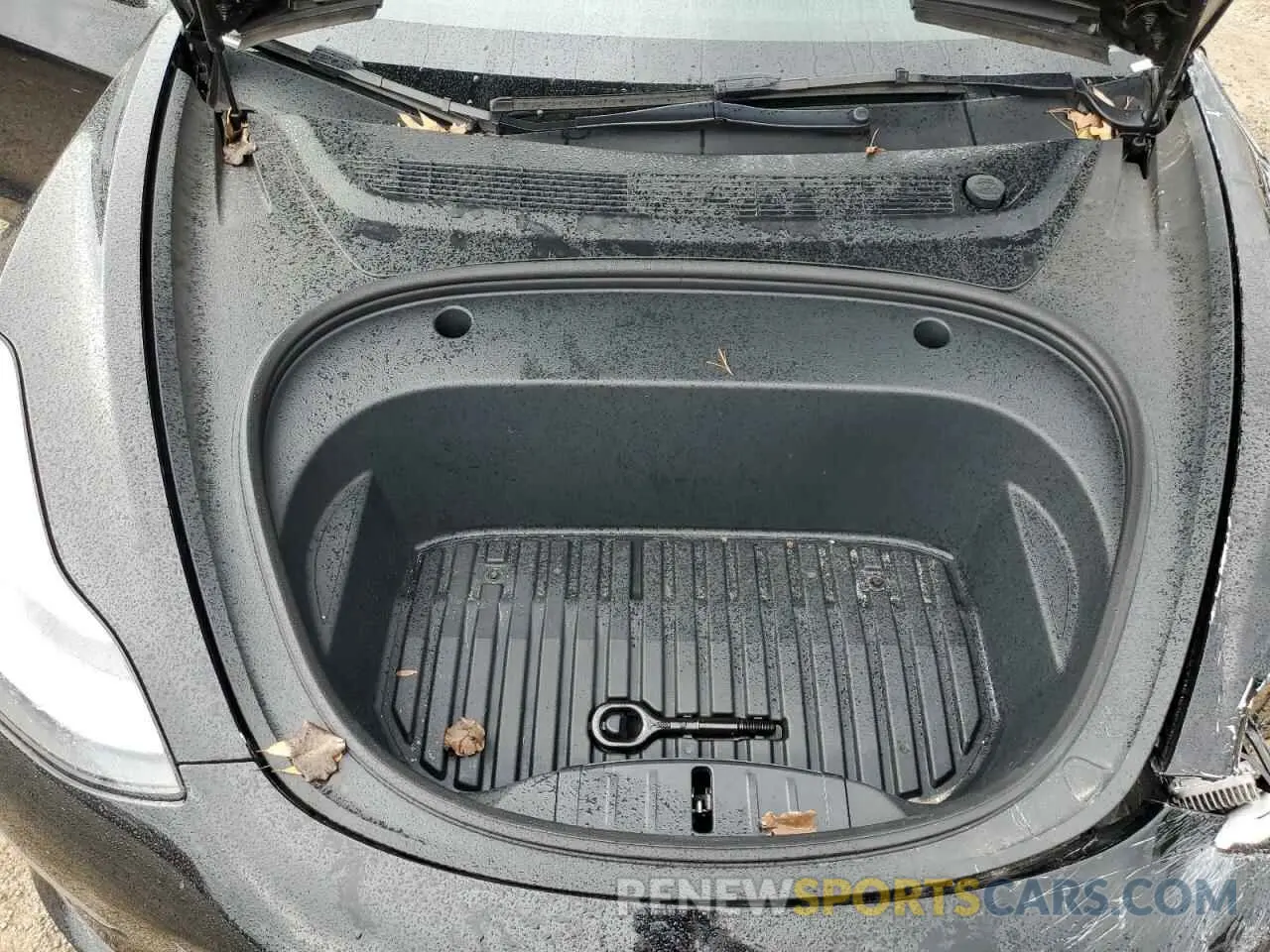 11 Photograph of a damaged car 5YJ3E1EAXNF368507 TESLA MODEL 3 2022