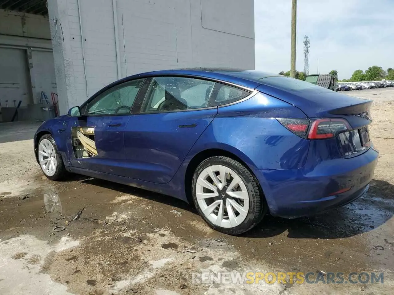 2 Photograph of a damaged car 5YJ3E1EAXNF370144 TESLA MODEL 3 2022