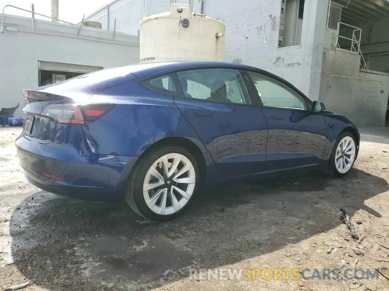3 Photograph of a damaged car 5YJ3E1EAXNF370144 TESLA MODEL 3 2022