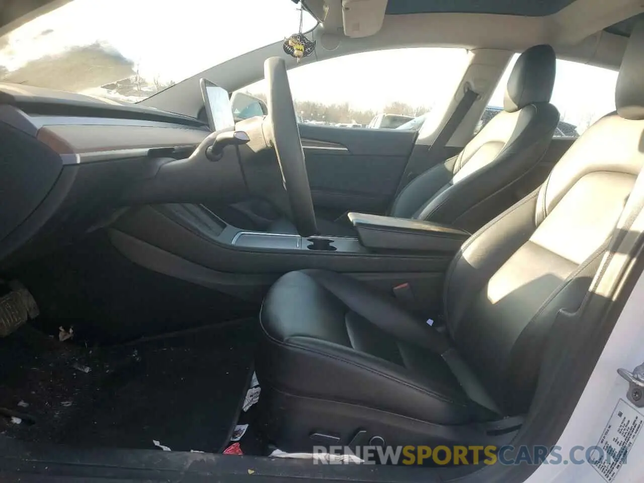 7 Photograph of a damaged car 5YJ3E1EB0NF111378 TESLA MODEL 3 2022