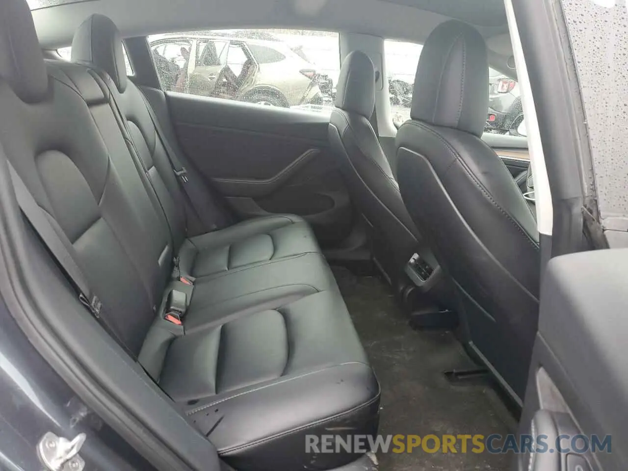 10 Photograph of a damaged car 5YJ3E1EB0NF120016 TESLA MODEL 3 2022