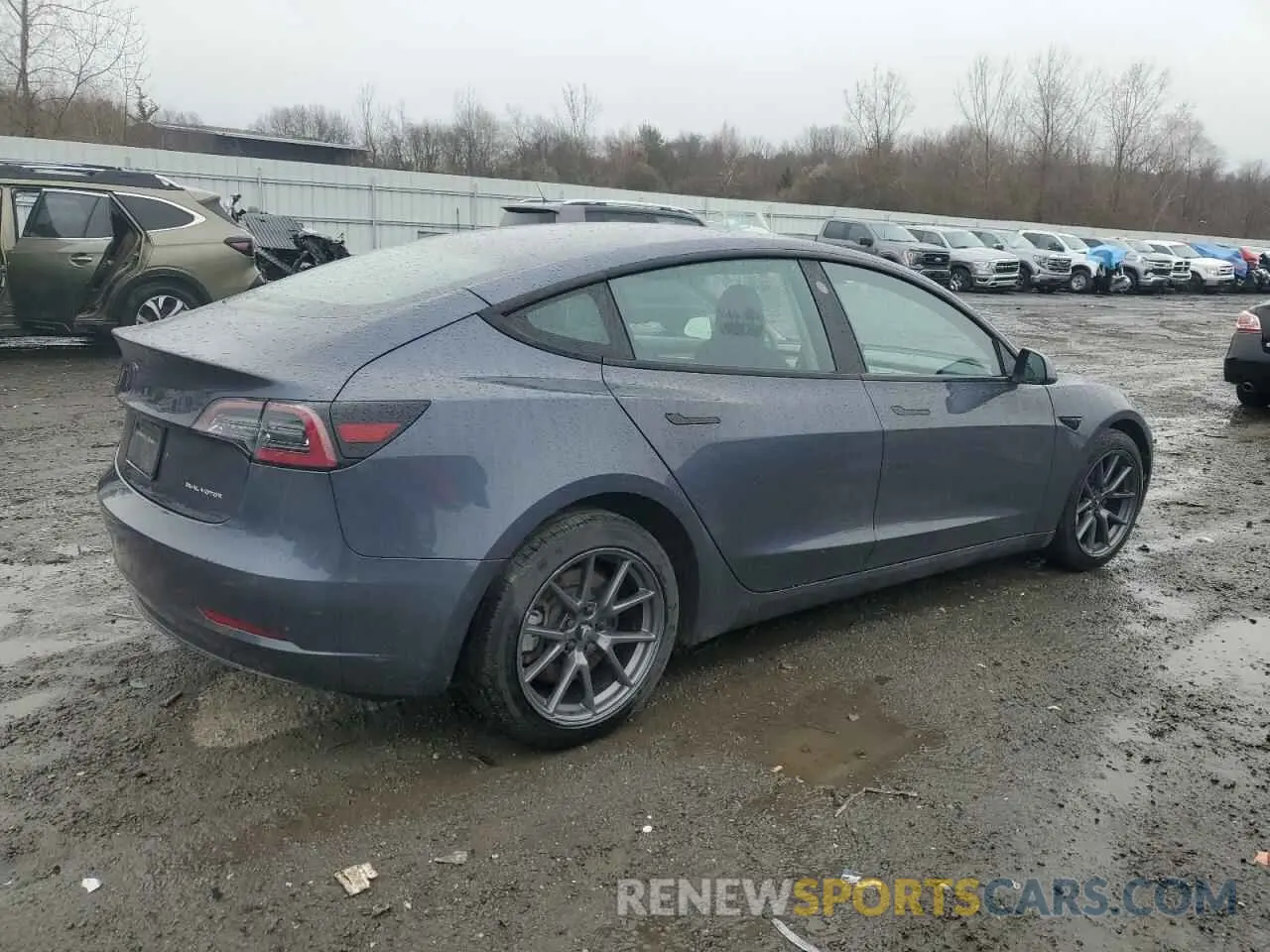 3 Photograph of a damaged car 5YJ3E1EB0NF120016 TESLA MODEL 3 2022