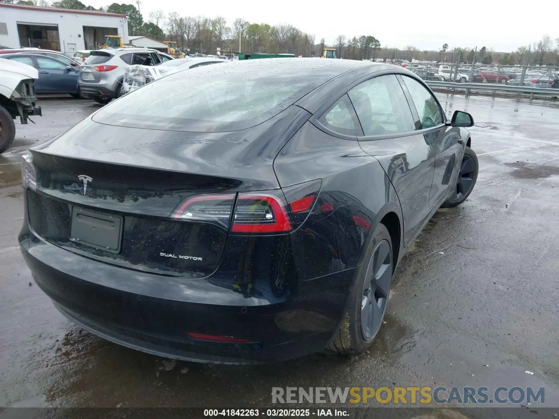 4 Фотография поврежденного автомобиля 5YJ3E1EB0NF122249 TESLA MODEL 3 2022