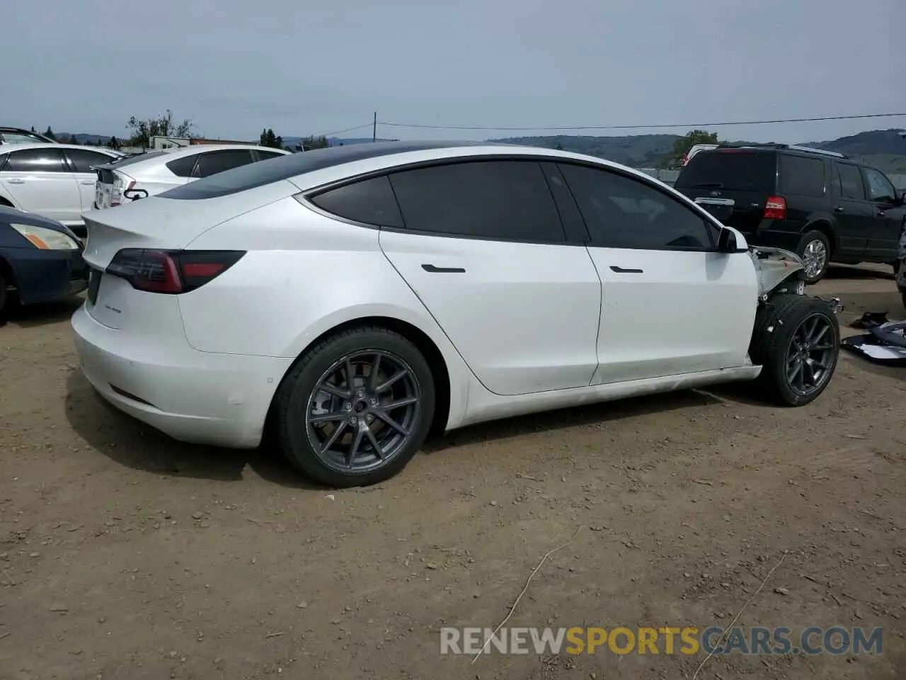3 Фотография поврежденного автомобиля 5YJ3E1EB0NF123224 TESLA MODEL 3 2022