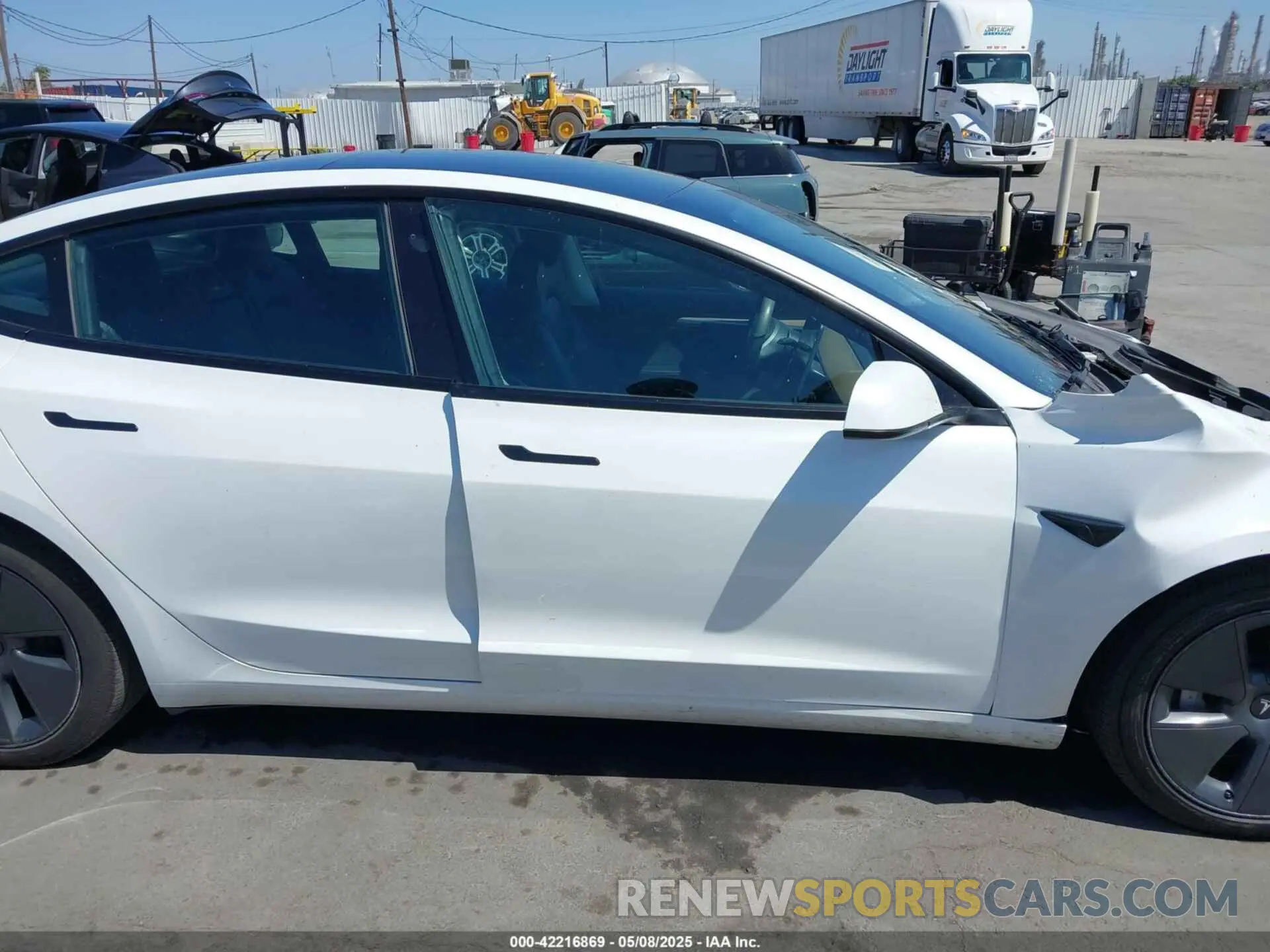 14 Photograph of a damaged car 5YJ3E1EB0NF135678 TESLA MODEL 3 2022