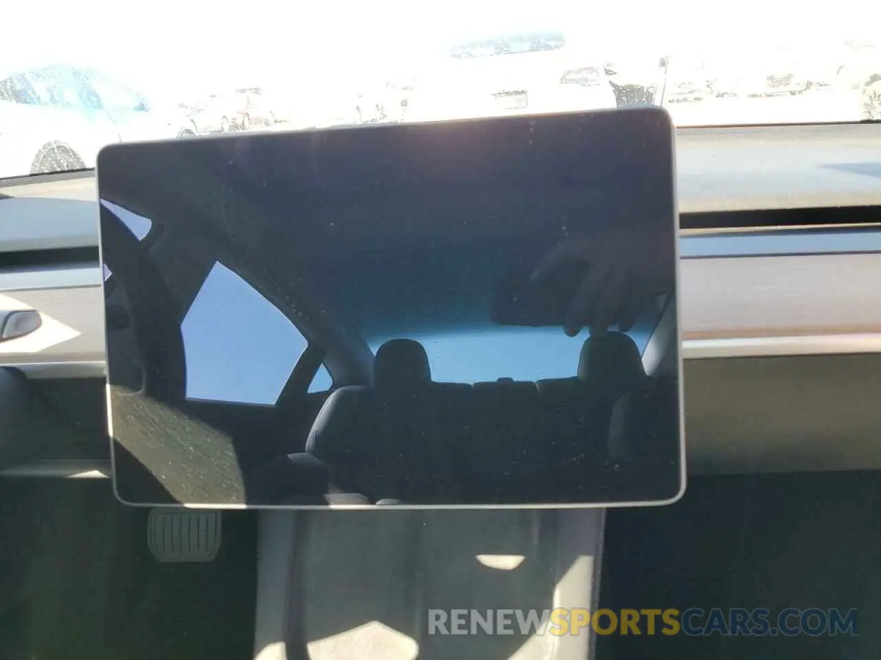 8 Photograph of a damaged car 5YJ3E1EB0NF154280 TESLA MODEL 3 2022