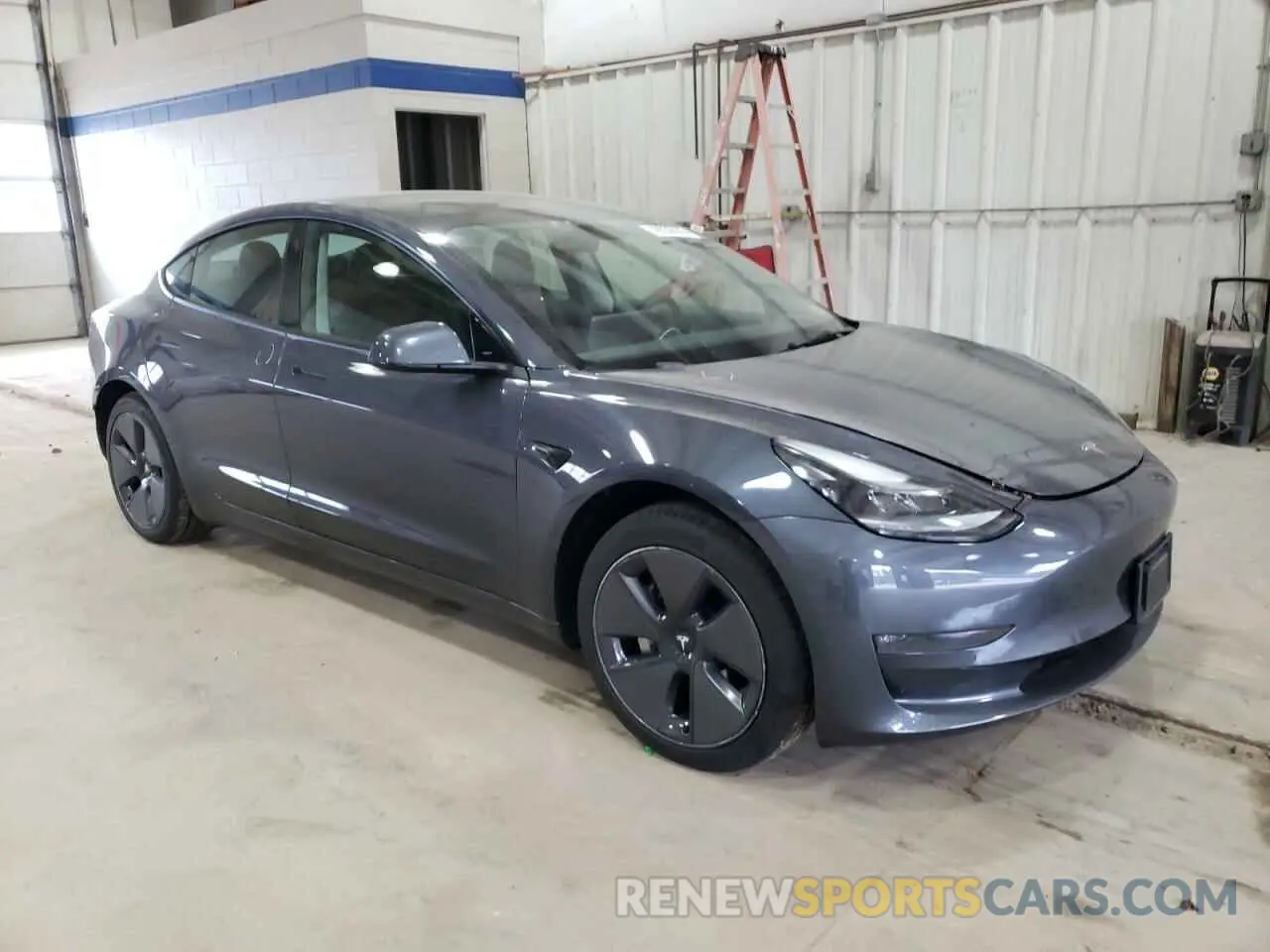 4 Photograph of a damaged car 5YJ3E1EB0NF163674 TESLA MODEL 3 2022