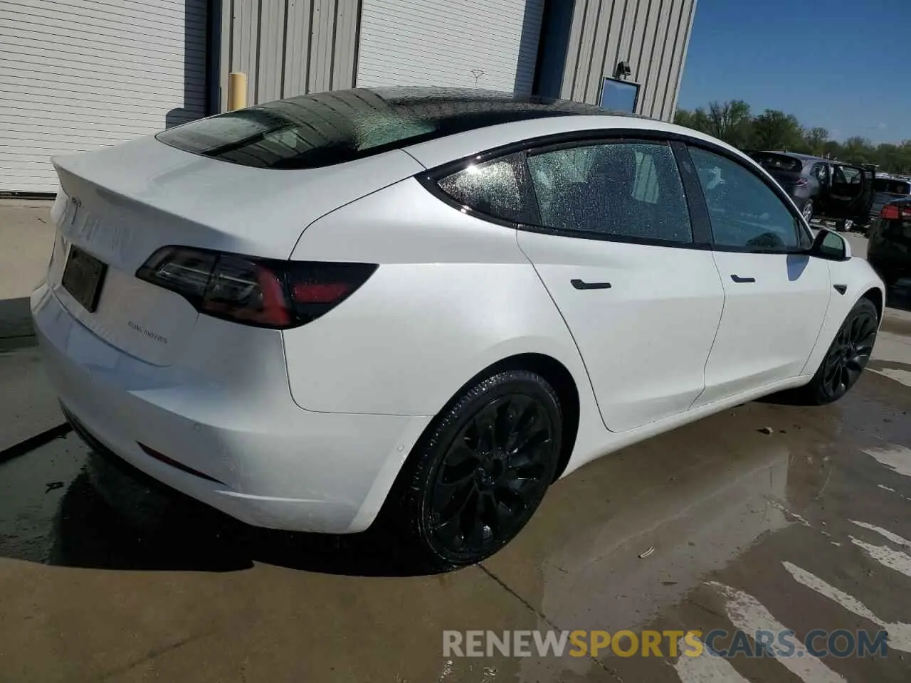 3 Photograph of a damaged car 5YJ3E1EB0NF243122 TESLA MODEL 3 2022