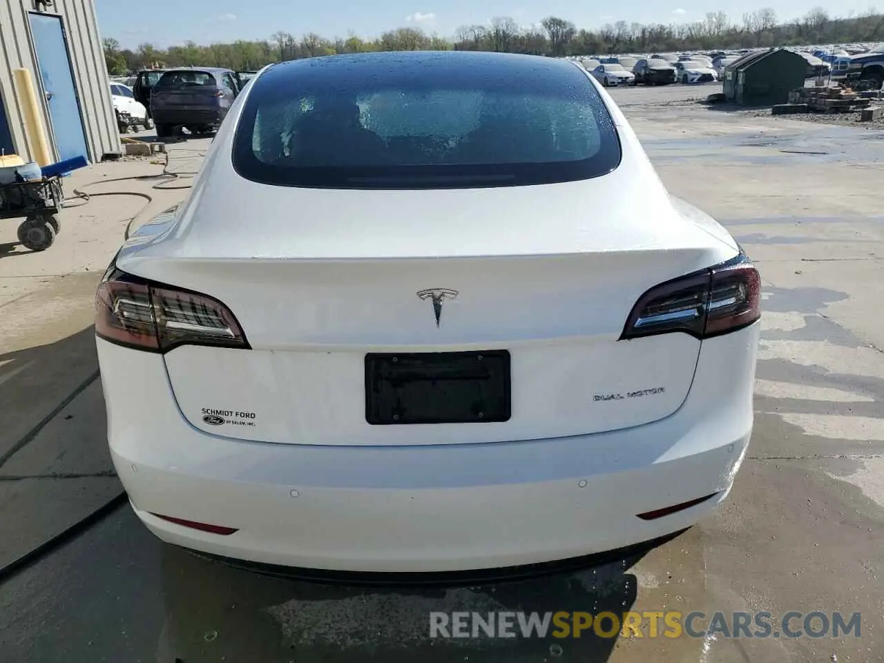 6 Photograph of a damaged car 5YJ3E1EB0NF243122 TESLA MODEL 3 2022