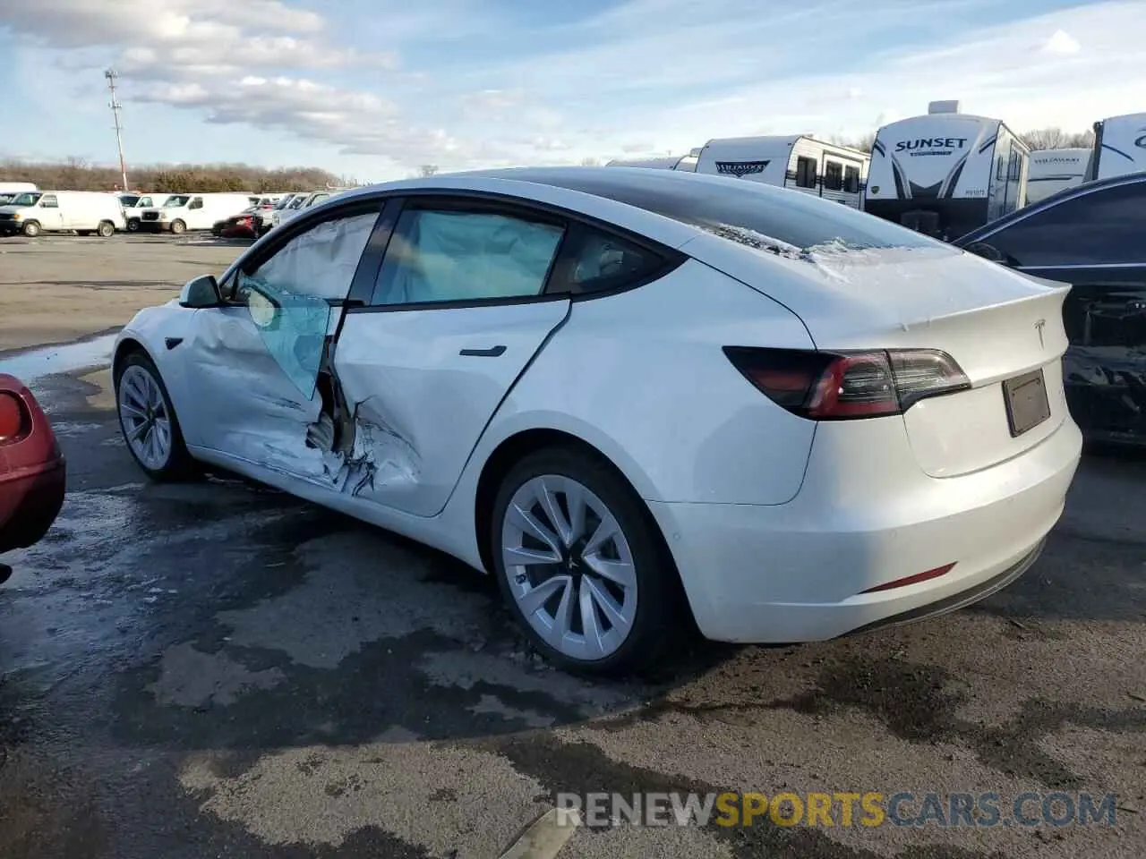 2 Photograph of a damaged car 5YJ3E1EB0NF260809 TESLA MODEL 3 2022