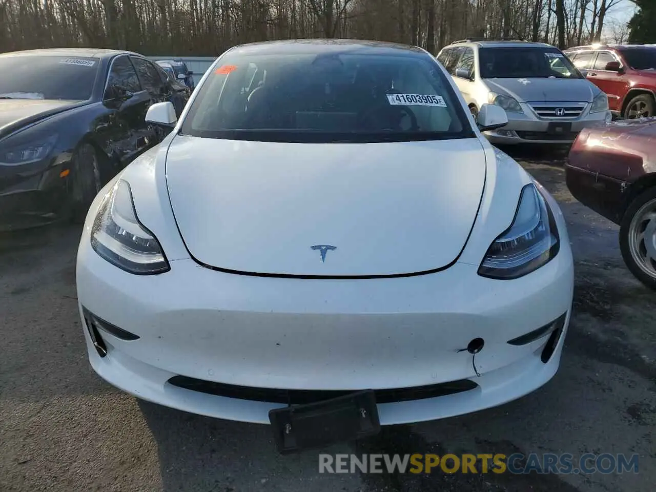 5 Photograph of a damaged car 5YJ3E1EB0NF260809 TESLA MODEL 3 2022