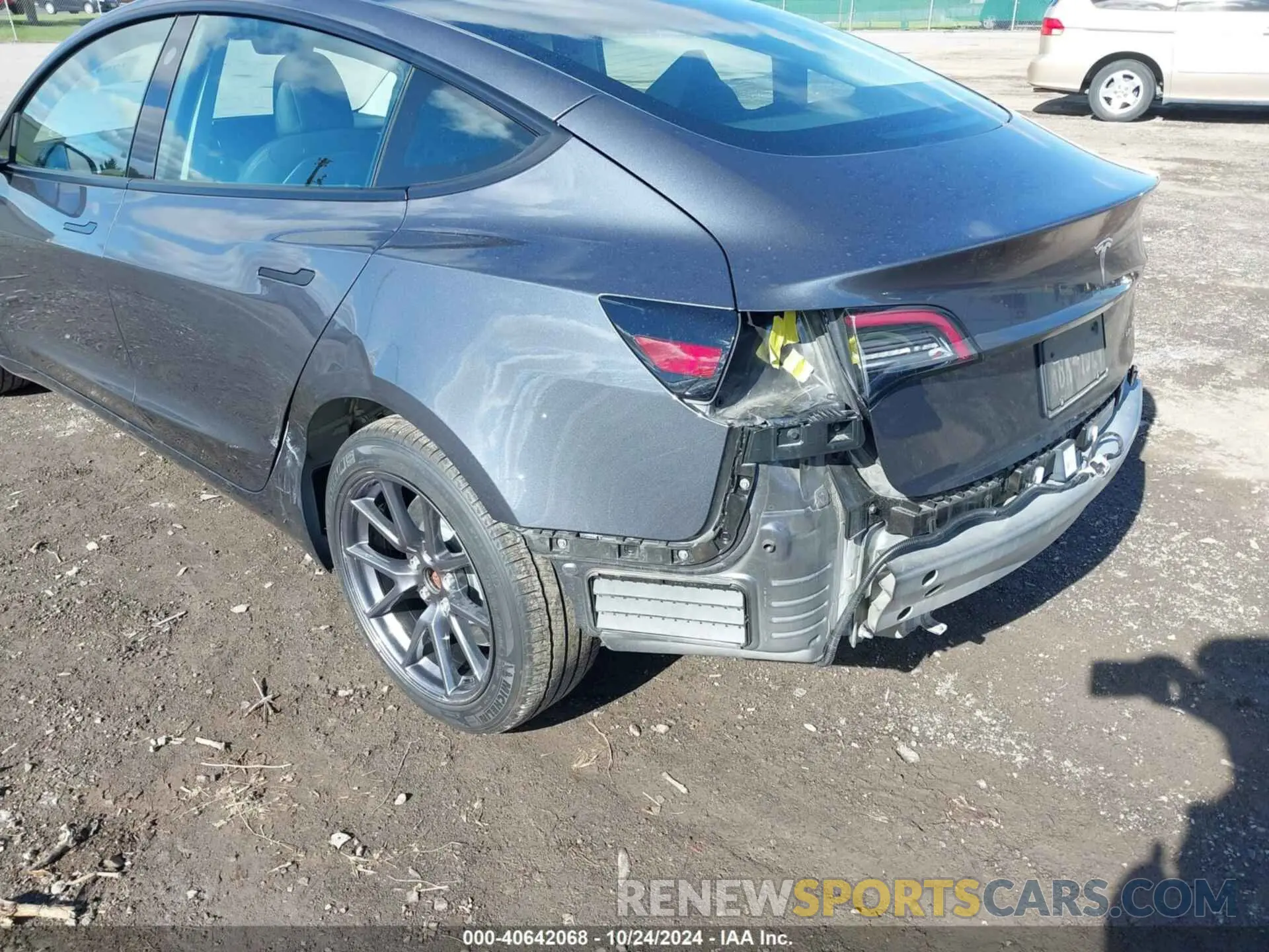 6 Photograph of a damaged car 5YJ3E1EB0NF278789 TESLA MODEL 3 2022