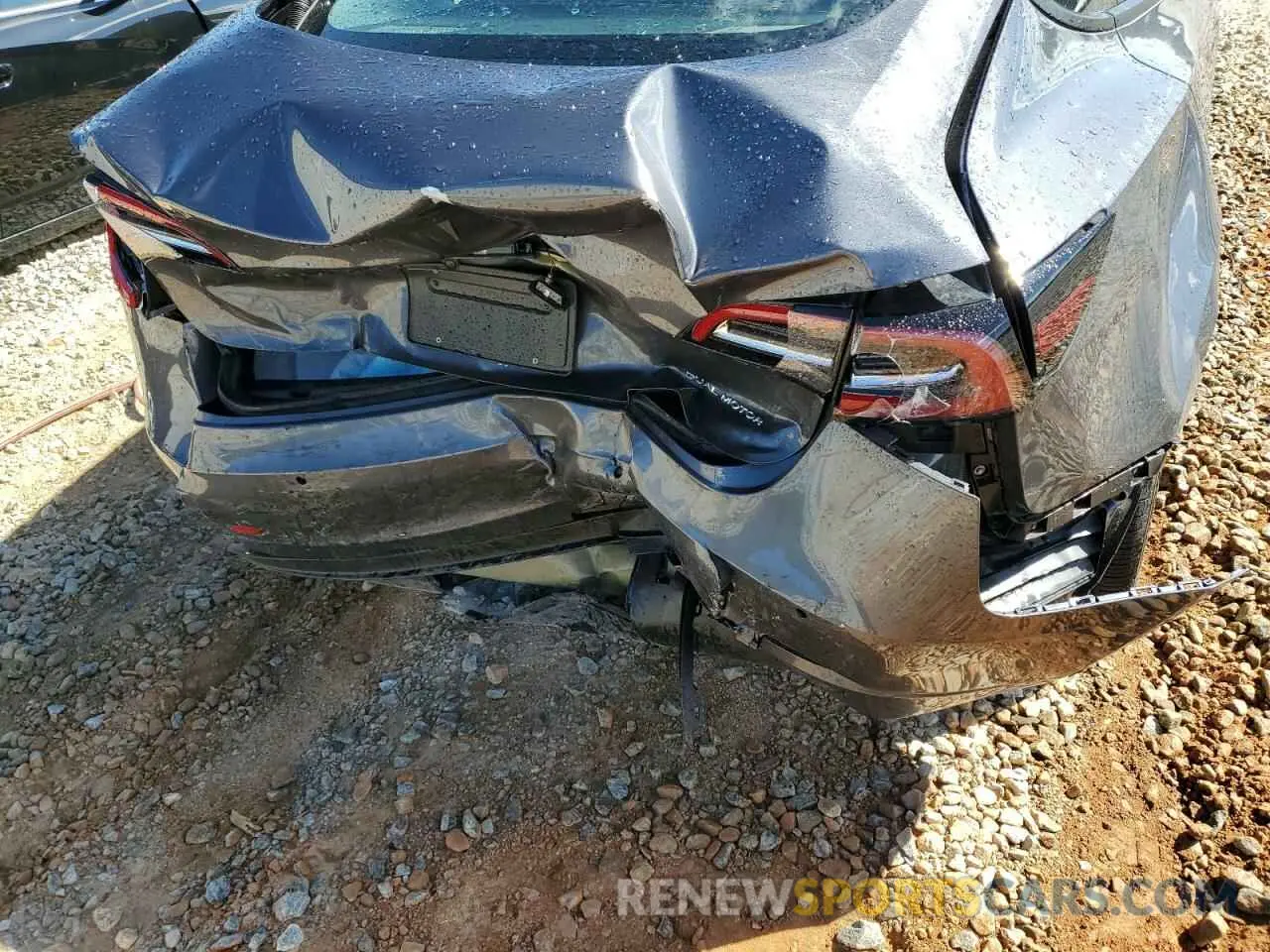9 Photograph of a damaged car 5YJ3E1EB0NF288383 TESLA MODEL 3 2022