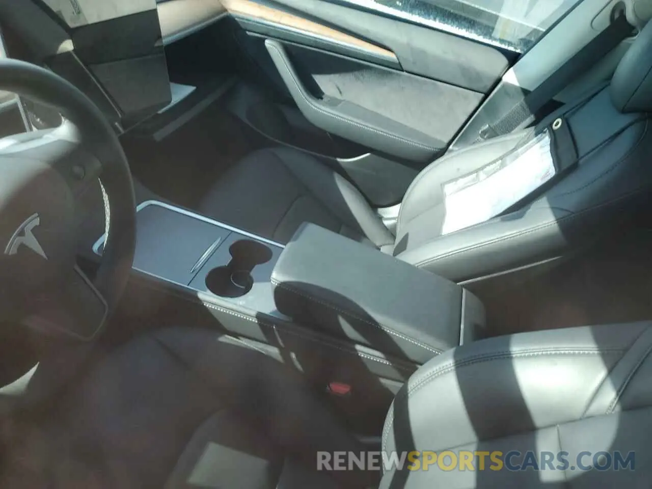 8 Photograph of a damaged car 5YJ3E1EB0NF300466 TESLA MODEL 3 2022
