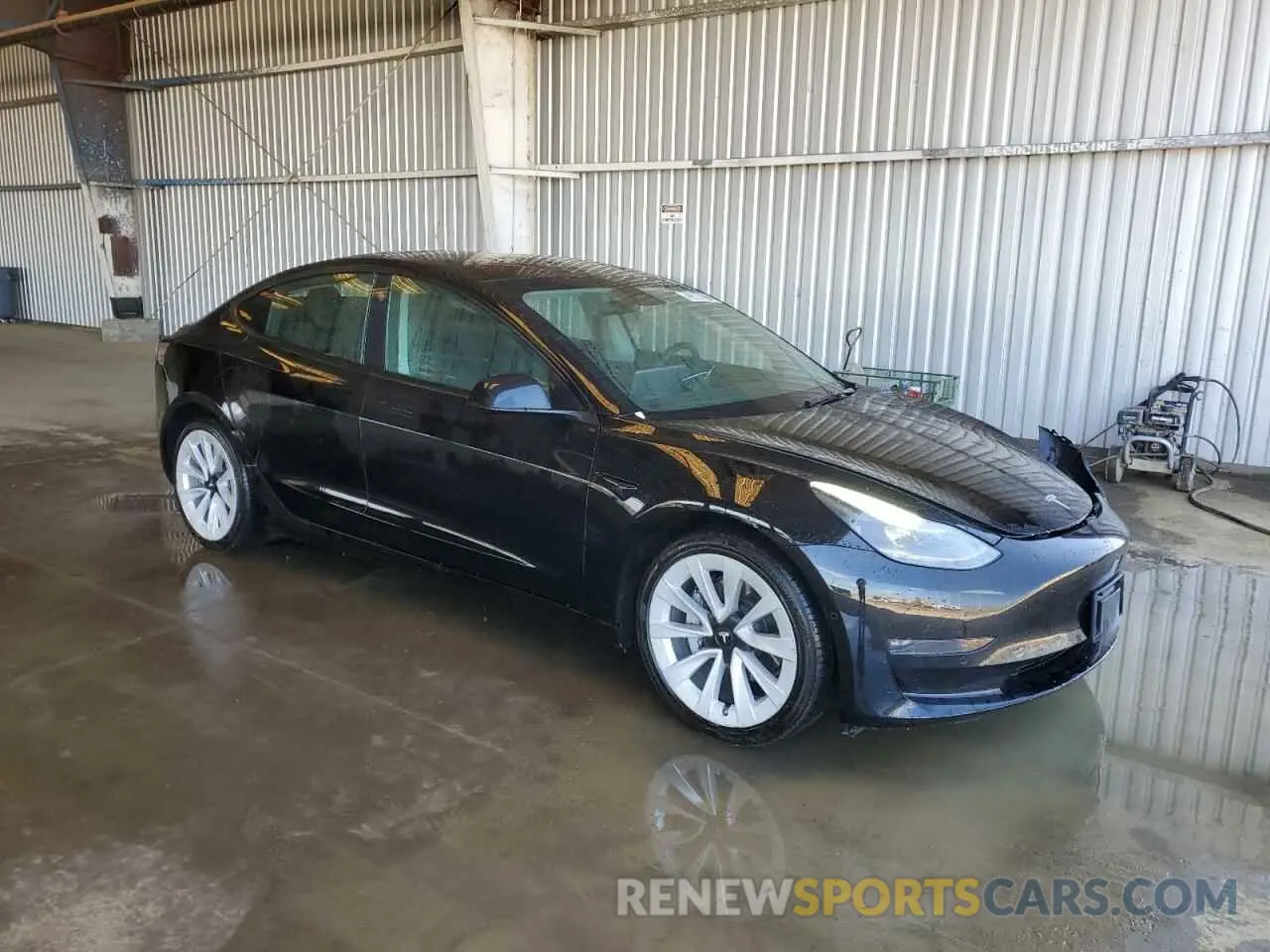 4 Фотография поврежденного автомобиля 5YJ3E1EB0NF304940 TESLA MODEL 3 2022