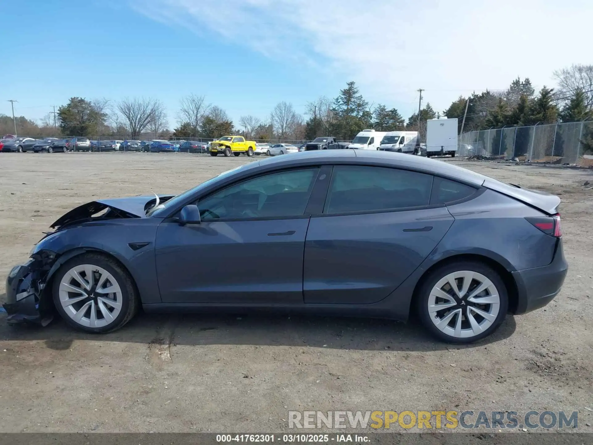 13 Фотография поврежденного автомобиля 5YJ3E1EB0NF314870 TESLA MODEL 3 2022
