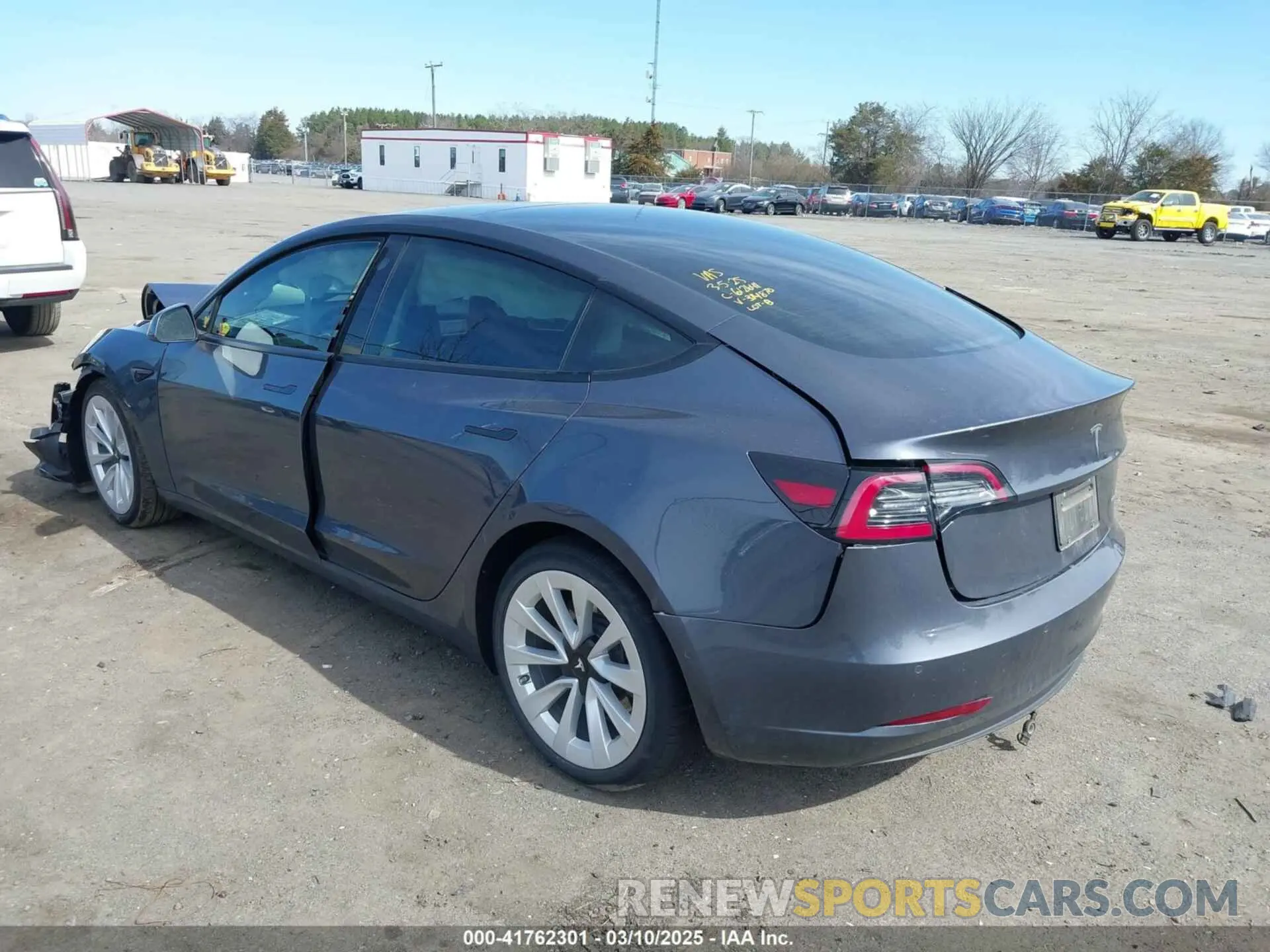 3 Фотография поврежденного автомобиля 5YJ3E1EB0NF314870 TESLA MODEL 3 2022