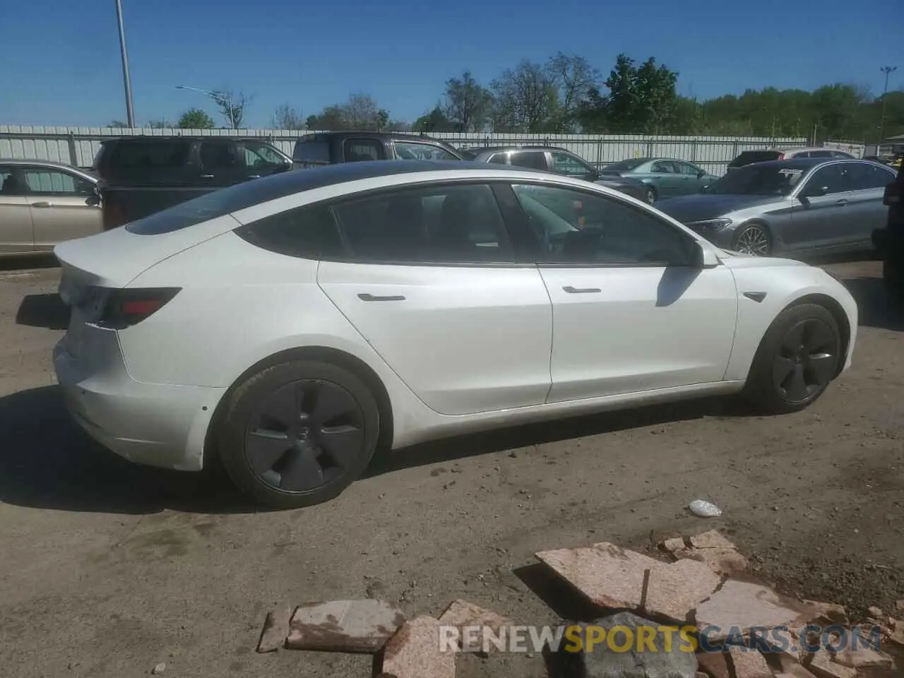 3 Photograph of a damaged car 5YJ3E1EB0NF329062 TESLA MODEL 3 2022