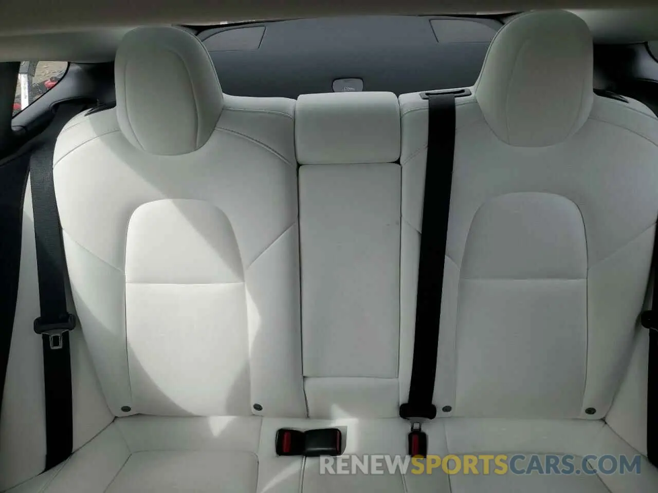 10 Фотография поврежденного автомобиля 5YJ3E1EB0NF352700 TESLA MODEL 3 2022