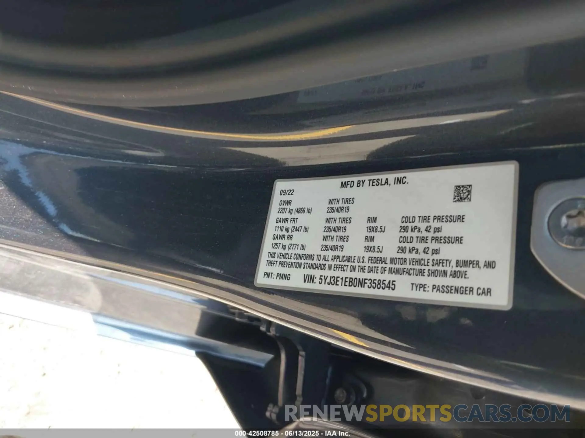 9 Photograph of a damaged car 5YJ3E1EB0NF358545 TESLA MODEL 3 2022