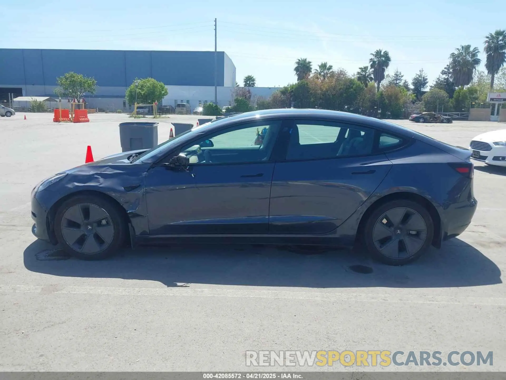 14 Фотография поврежденного автомобиля 5YJ3E1EB0NF364989 TESLA MODEL 3 2022