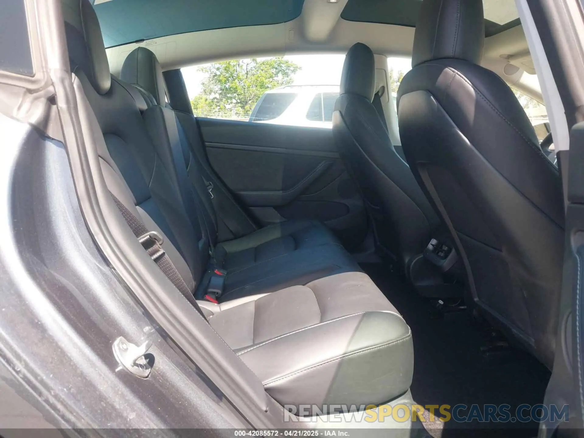 8 Фотография поврежденного автомобиля 5YJ3E1EB0NF364989 TESLA MODEL 3 2022