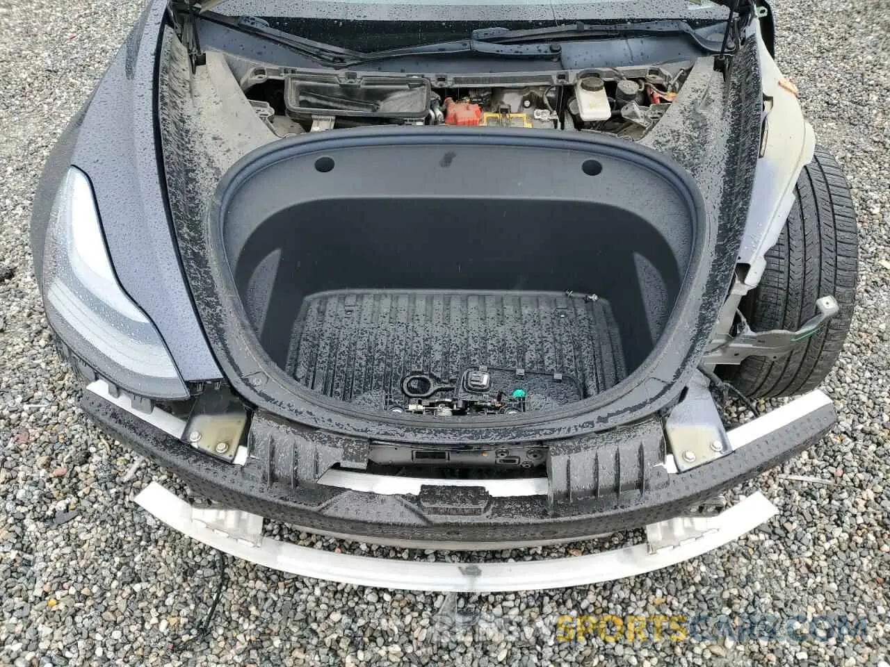 11 Photograph of a damaged car 5YJ3E1EB1NF112040 TESLA MODEL 3 2022