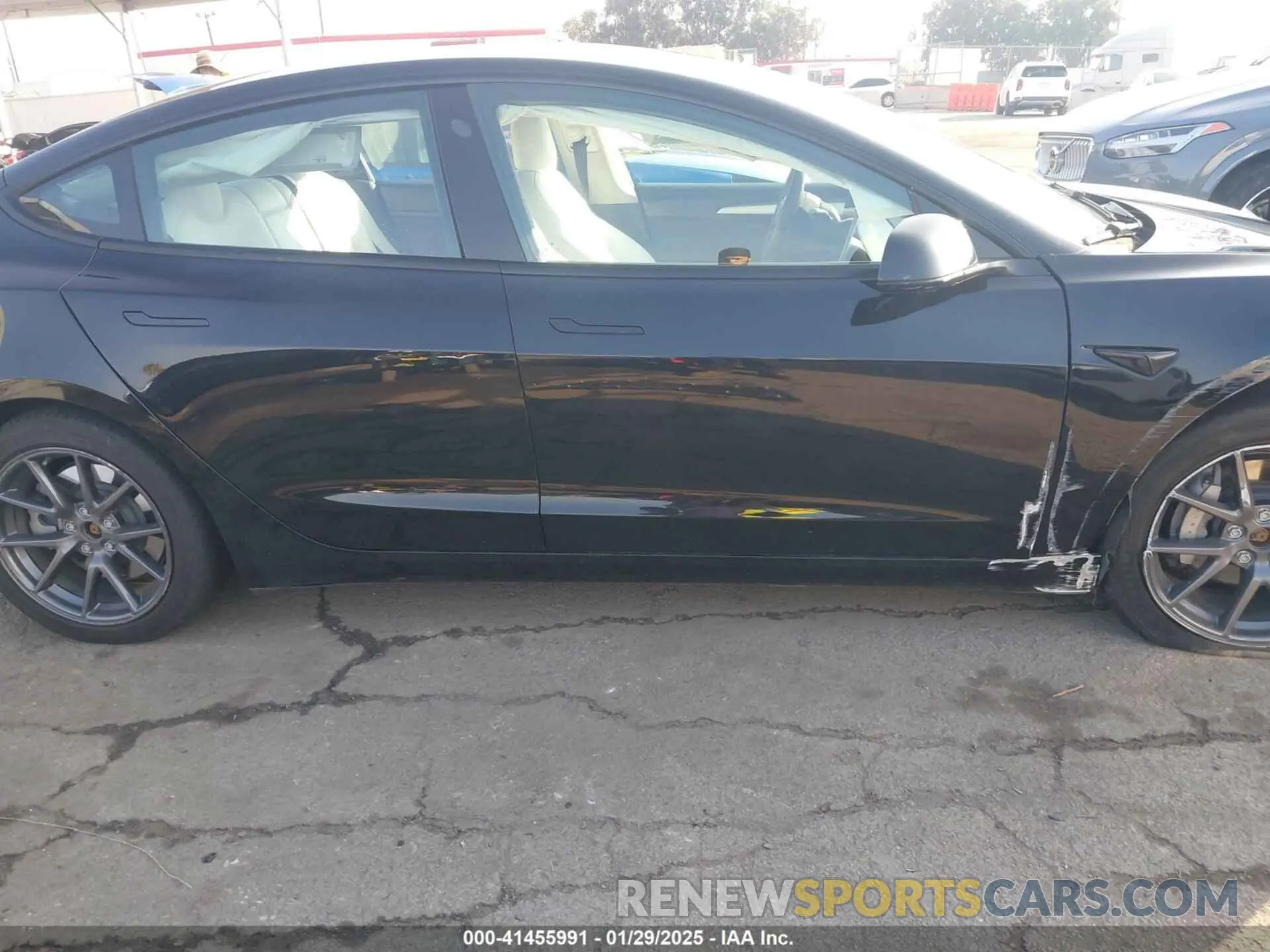 13 Photograph of a damaged car 5YJ3E1EB1NF115214 TESLA MODEL 3 2022