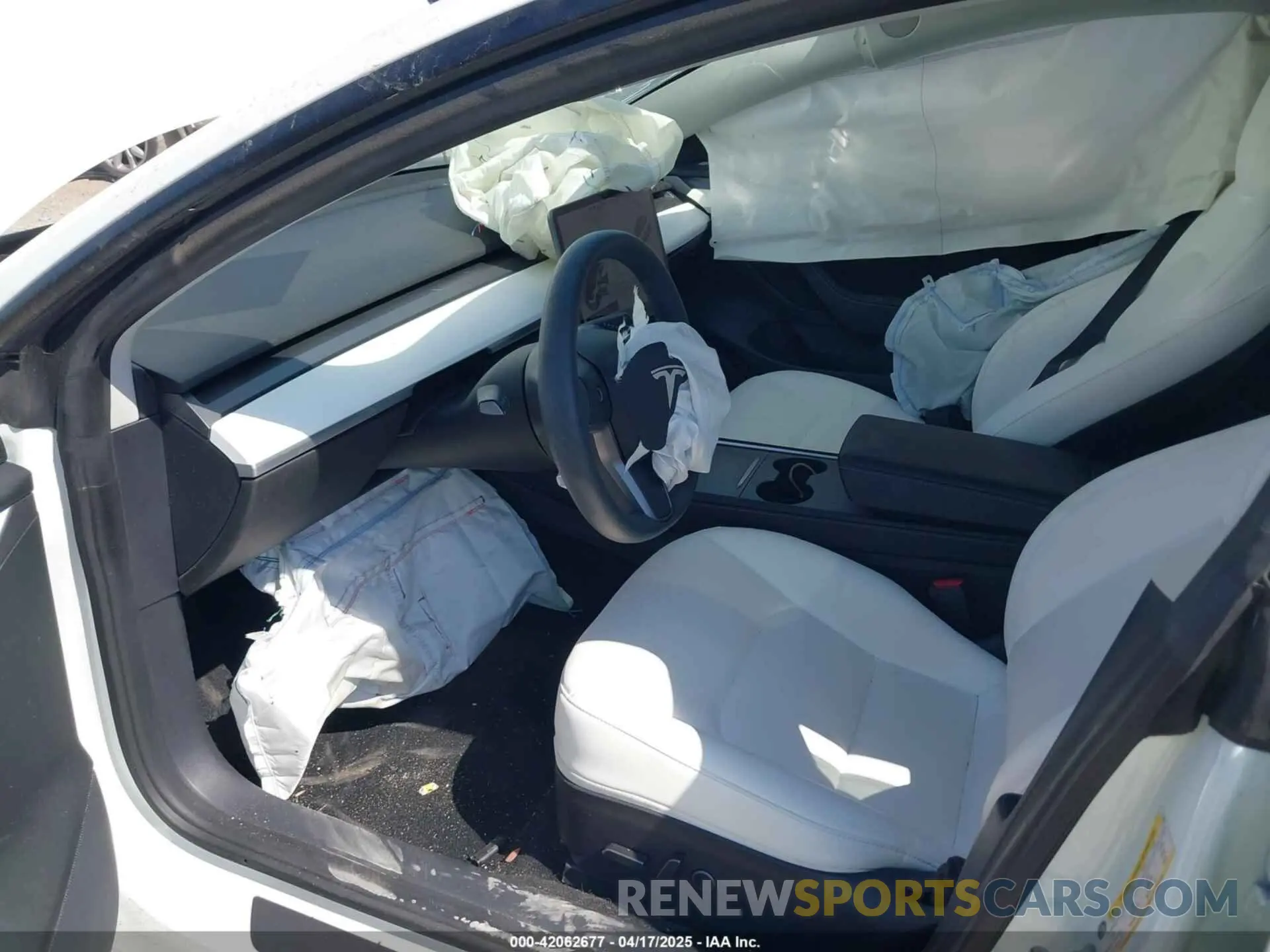 5 Photograph of a damaged car 5YJ3E1EB1NF116850 TESLA MODEL 3 2022