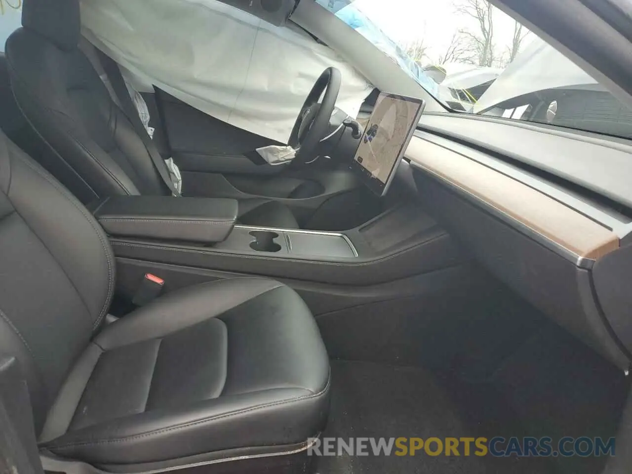 5 Photograph of a damaged car 5YJ3E1EB1NF121787 TESLA MODEL 3 2022