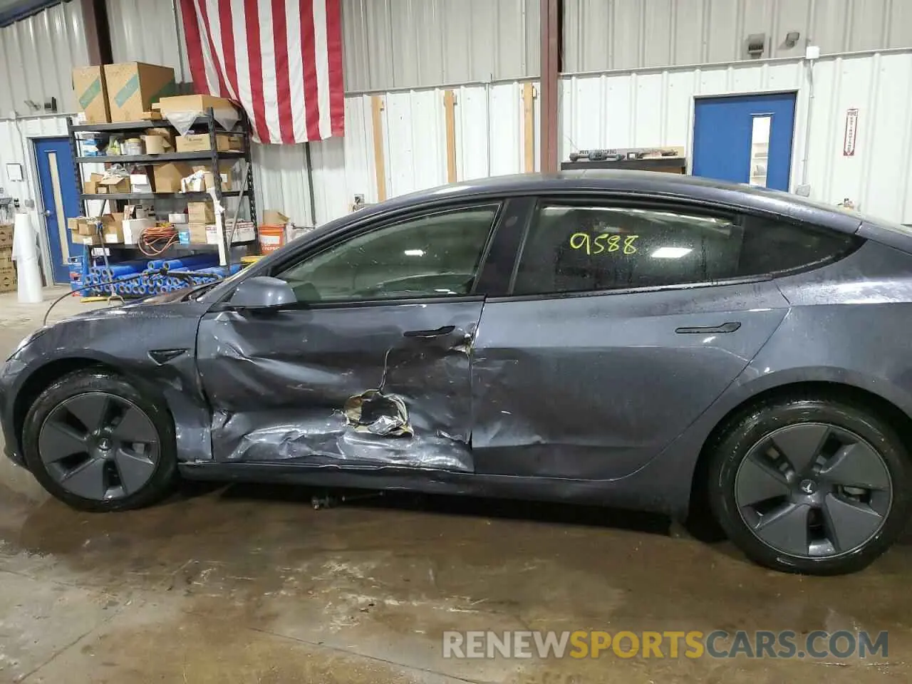 9 Photograph of a damaged car 5YJ3E1EB1NF121787 TESLA MODEL 3 2022
