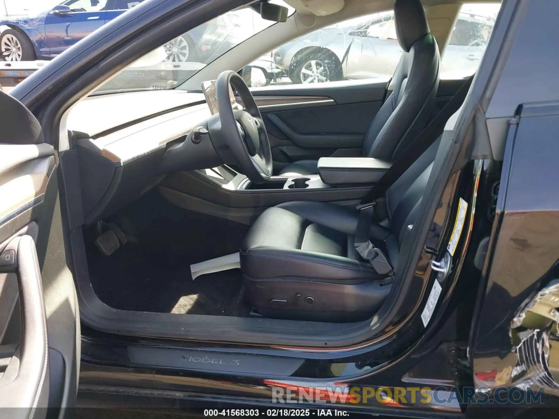 5 Photograph of a damaged car 5YJ3E1EB1NF133356 TESLA MODEL 3 2022