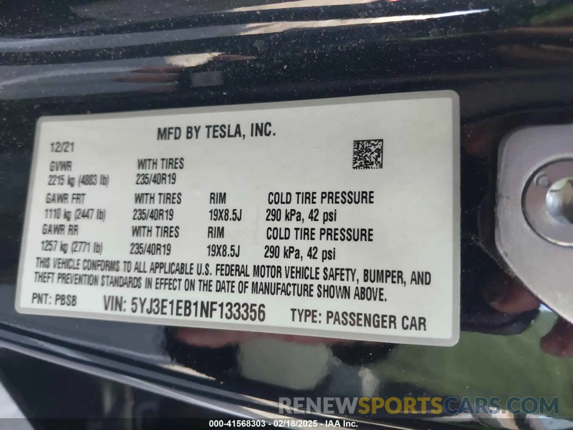 9 Photograph of a damaged car 5YJ3E1EB1NF133356 TESLA MODEL 3 2022