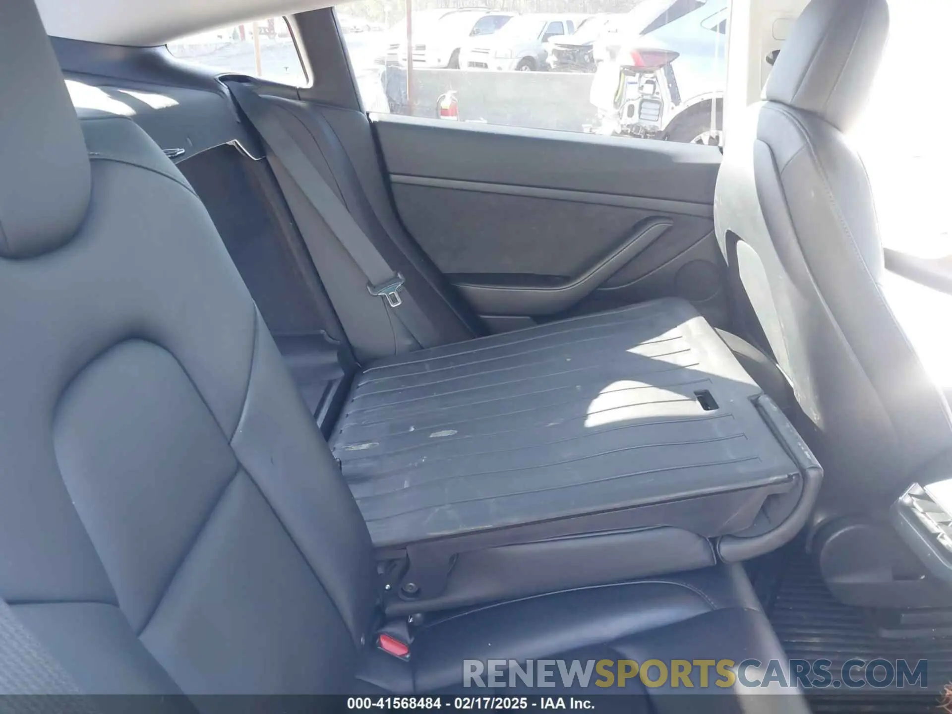 8 Фотография поврежденного автомобиля 5YJ3E1EB1NF136788 TESLA MODEL 3 2022