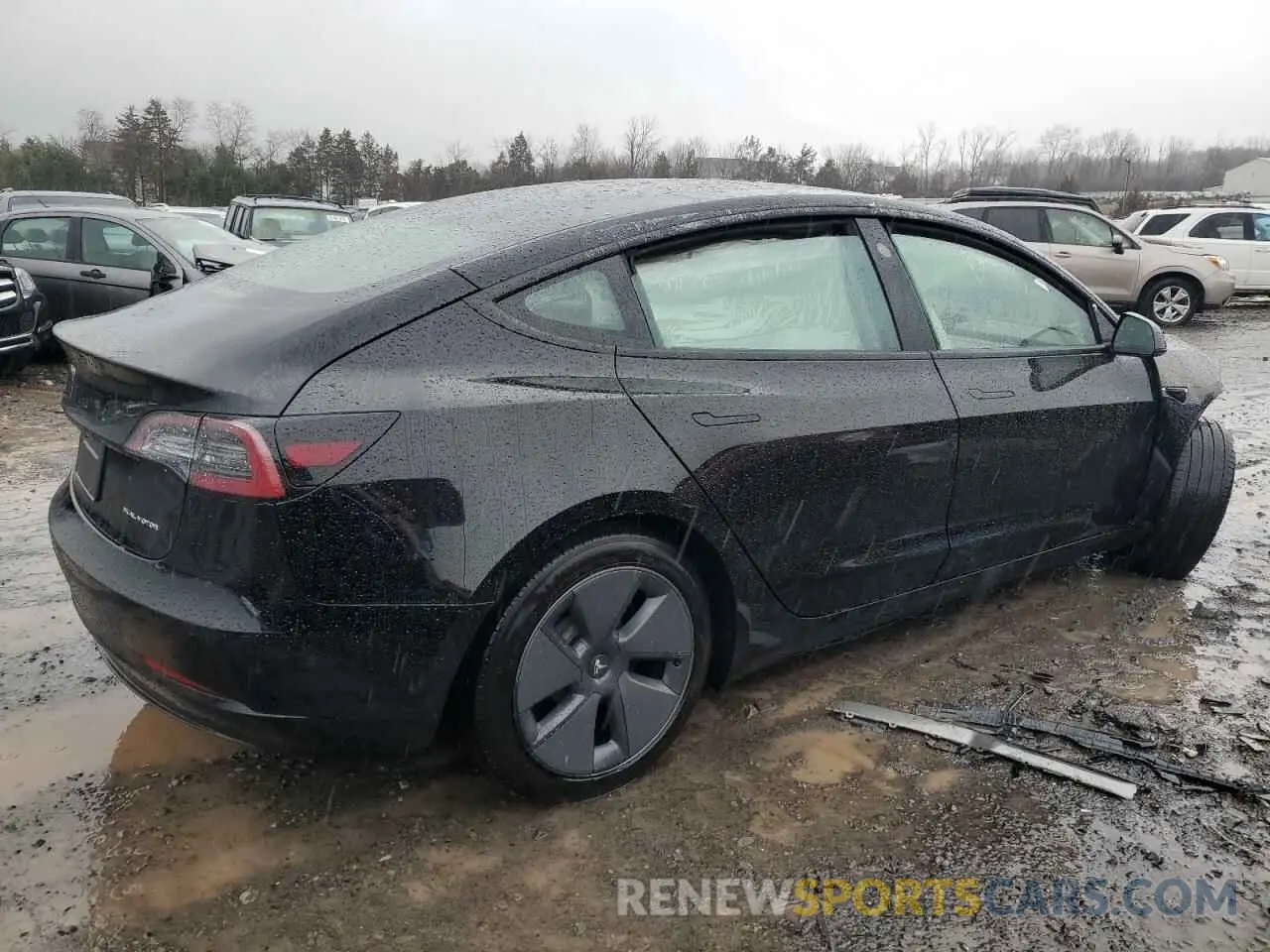 3 Photograph of a damaged car 5YJ3E1EB1NF235417 TESLA MODEL 3 2022