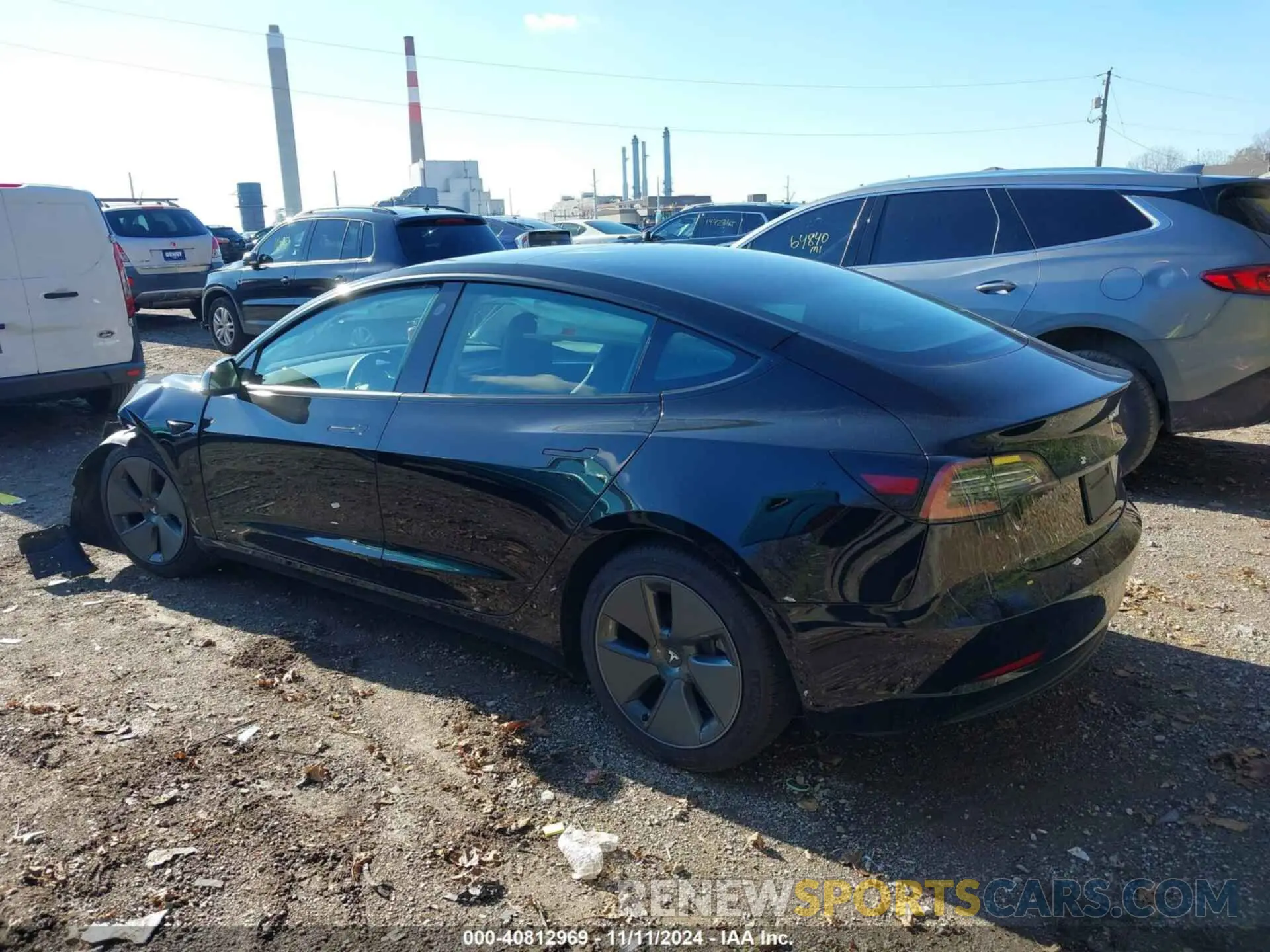 3 Photograph of a damaged car 5YJ3E1EB1NF260950 TESLA MODEL 3 2022