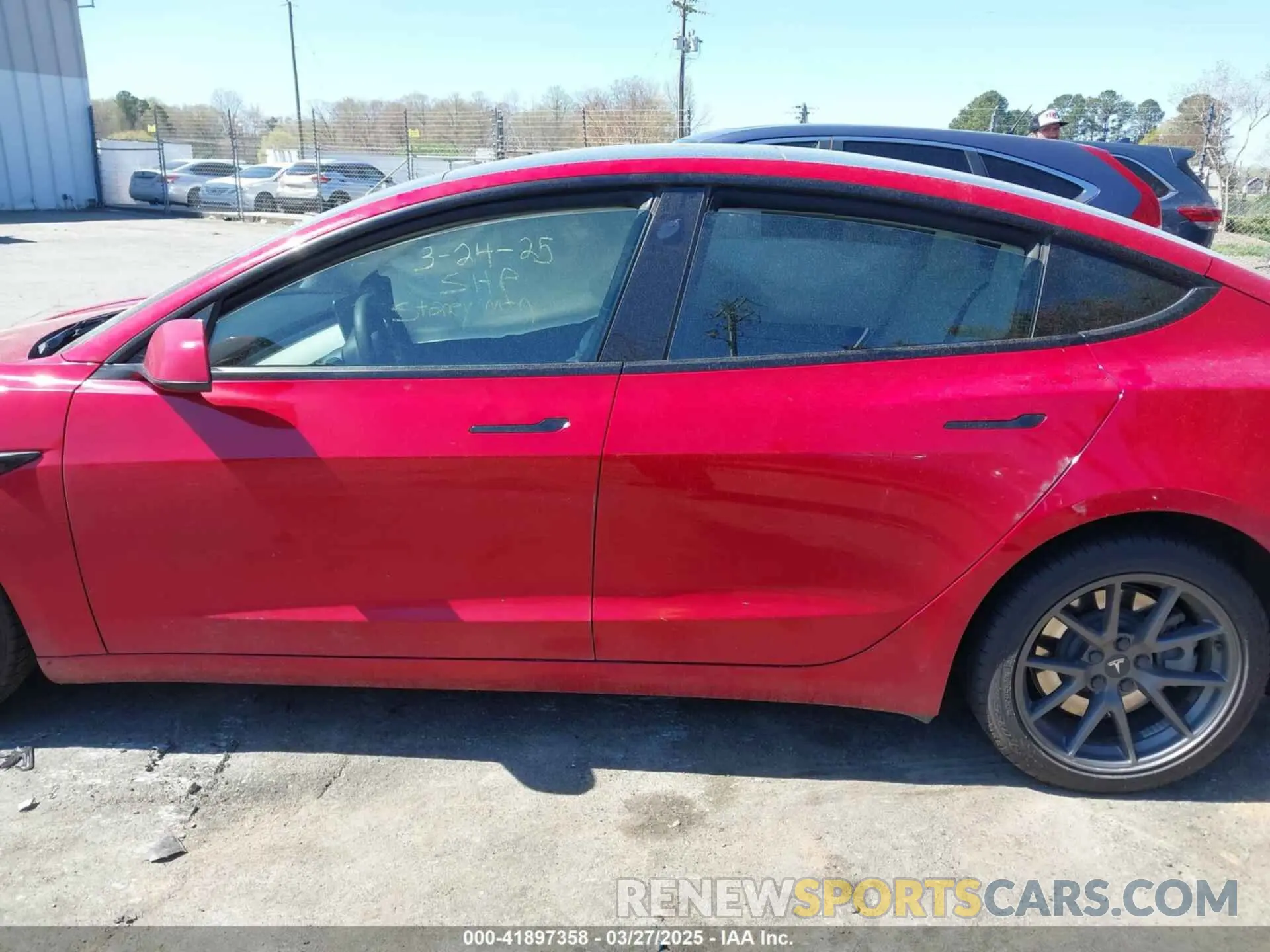 13 Photograph of a damaged car 5YJ3E1EB1NF272452 TESLA MODEL 3 2022