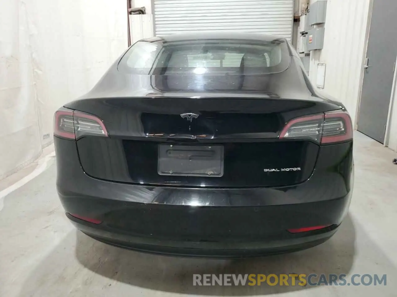 6 Photograph of a damaged car 5YJ3E1EB1NF289638 TESLA MODEL 3 2022