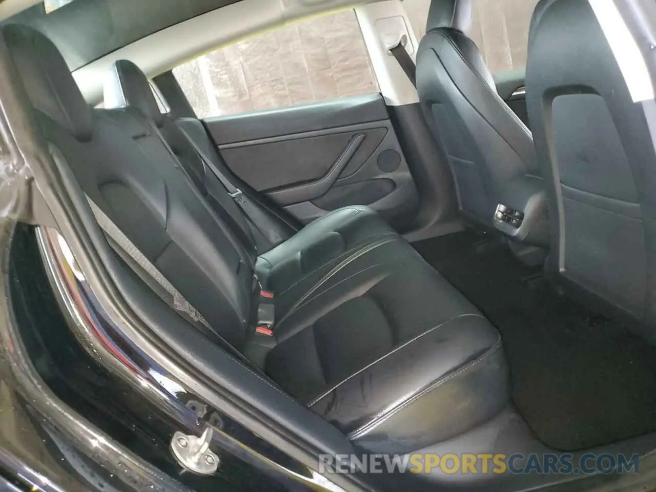 10 Photograph of a damaged car 5YJ3E1EB1NF304977 TESLA MODEL 3 2022