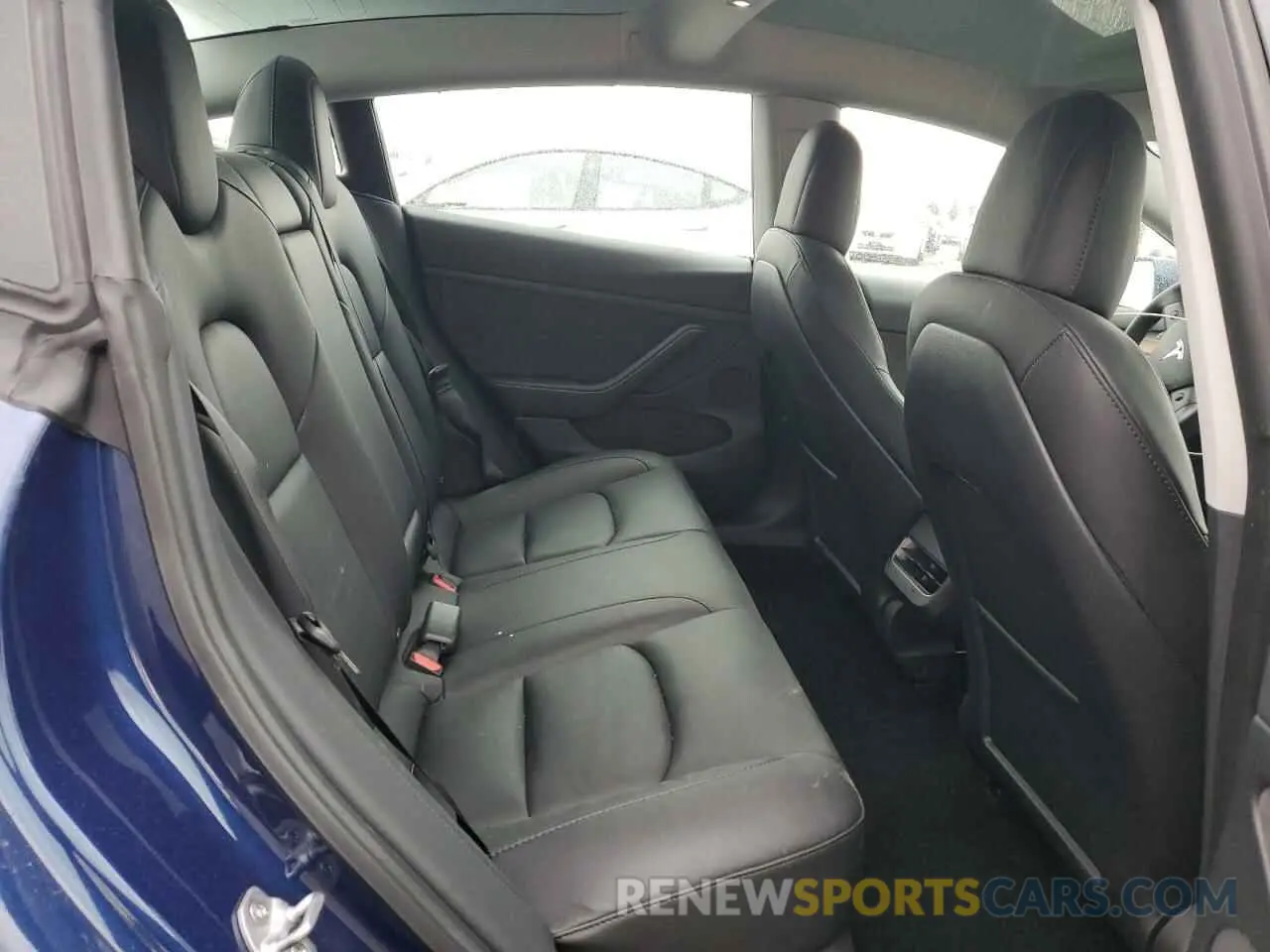 11 Photograph of a damaged car 5YJ3E1EB1NF341432 TESLA MODEL 3 2022