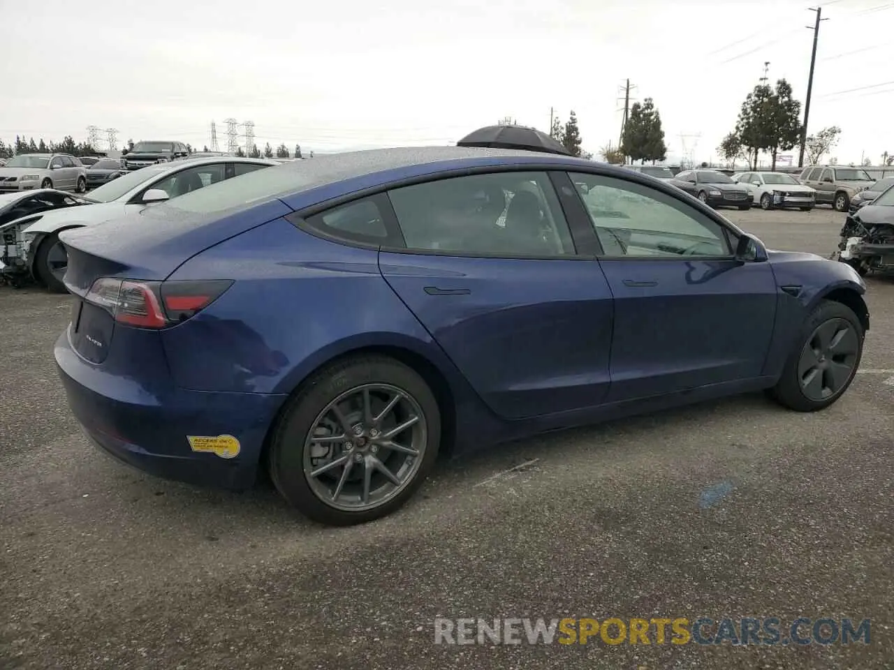 3 Photograph of a damaged car 5YJ3E1EB1NF341432 TESLA MODEL 3 2022